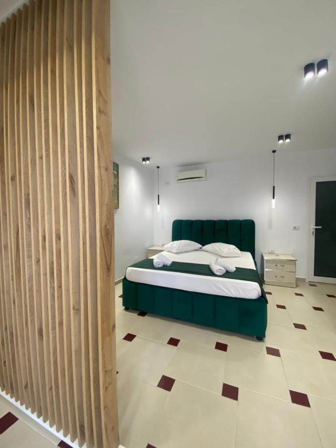 Qeparo Napolon Complex Hotel Eksteriør billede