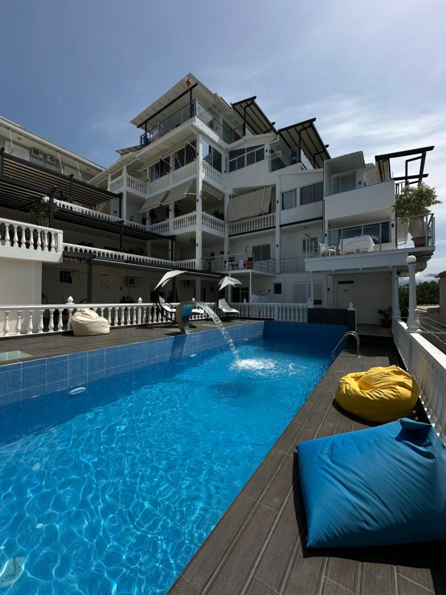 Qeparo Napolon Complex Hotel Eksteriør billede